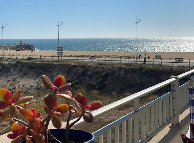 Rito's Paradise דירה נאזרה