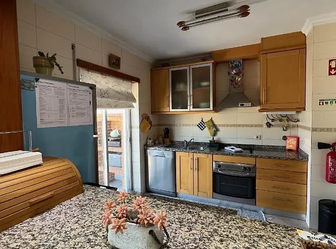 Rito's Paradise דירה נאזרה